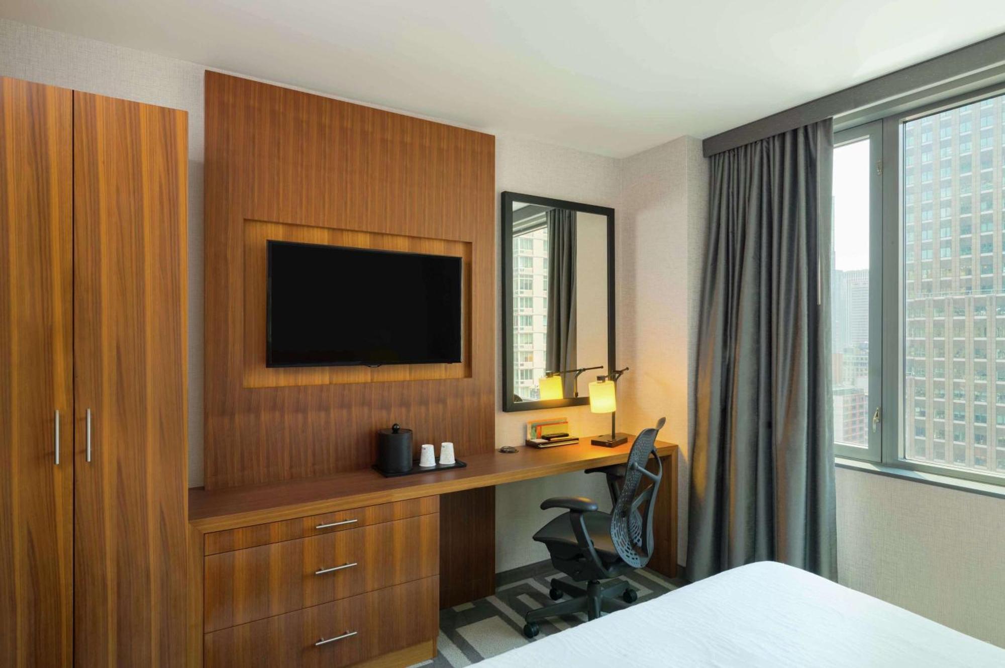 Hilton Garden Inn New York Central Park South-Midtown West Bagian luar foto